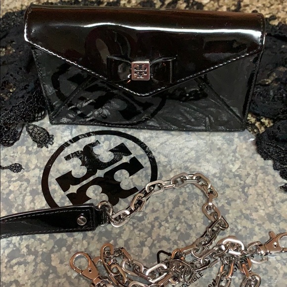 Tory Burch Handbags - ❗️SOLD Tory Burch Bow Envelope Crossbody